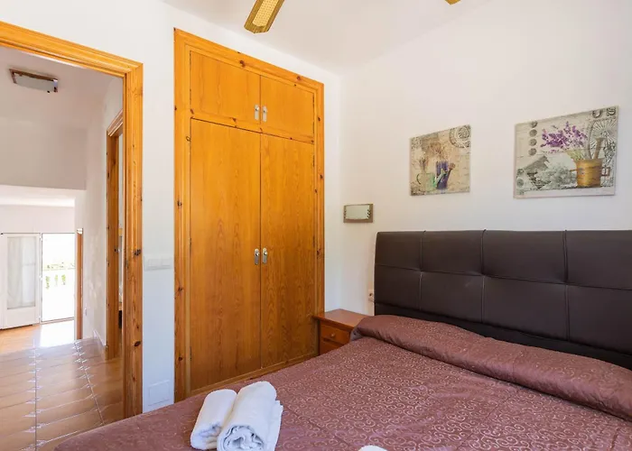 Noelia - Magnificent Sea Views & Close To The *