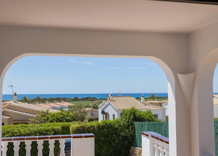 Noelia - Magnificent Sea Views & Close To The