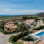 Villa Noelia - Magnificent Sea Views & Close To The